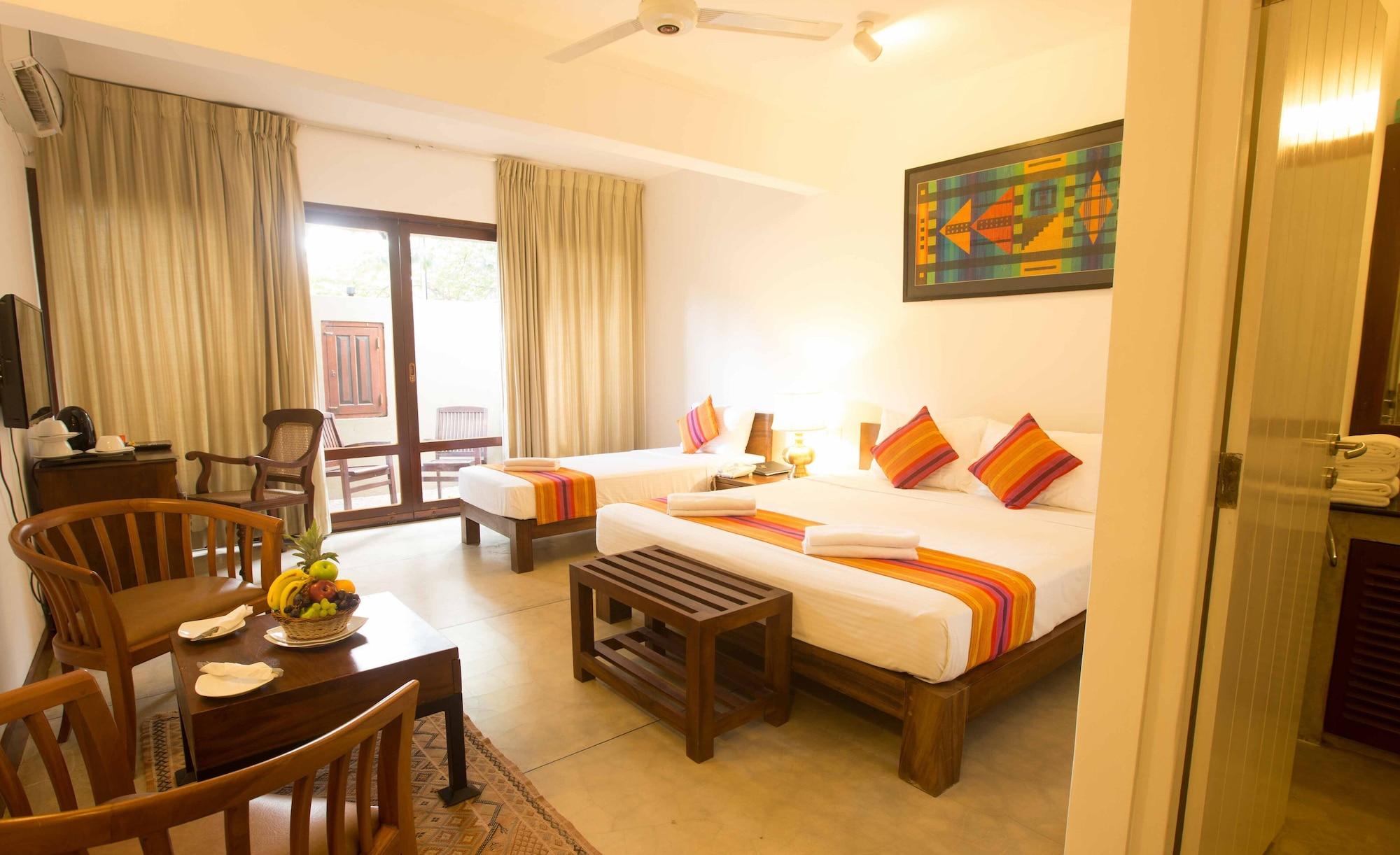 แจฟนา เฮอริเทจ โฮเต็ล Hotel จาฟนา ภายนอก รูปภาพ