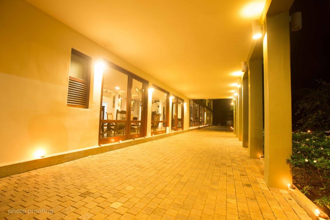 แจฟนา เฮอริเทจ โฮเต็ล Hotel จาฟนา ภายนอก รูปภาพ