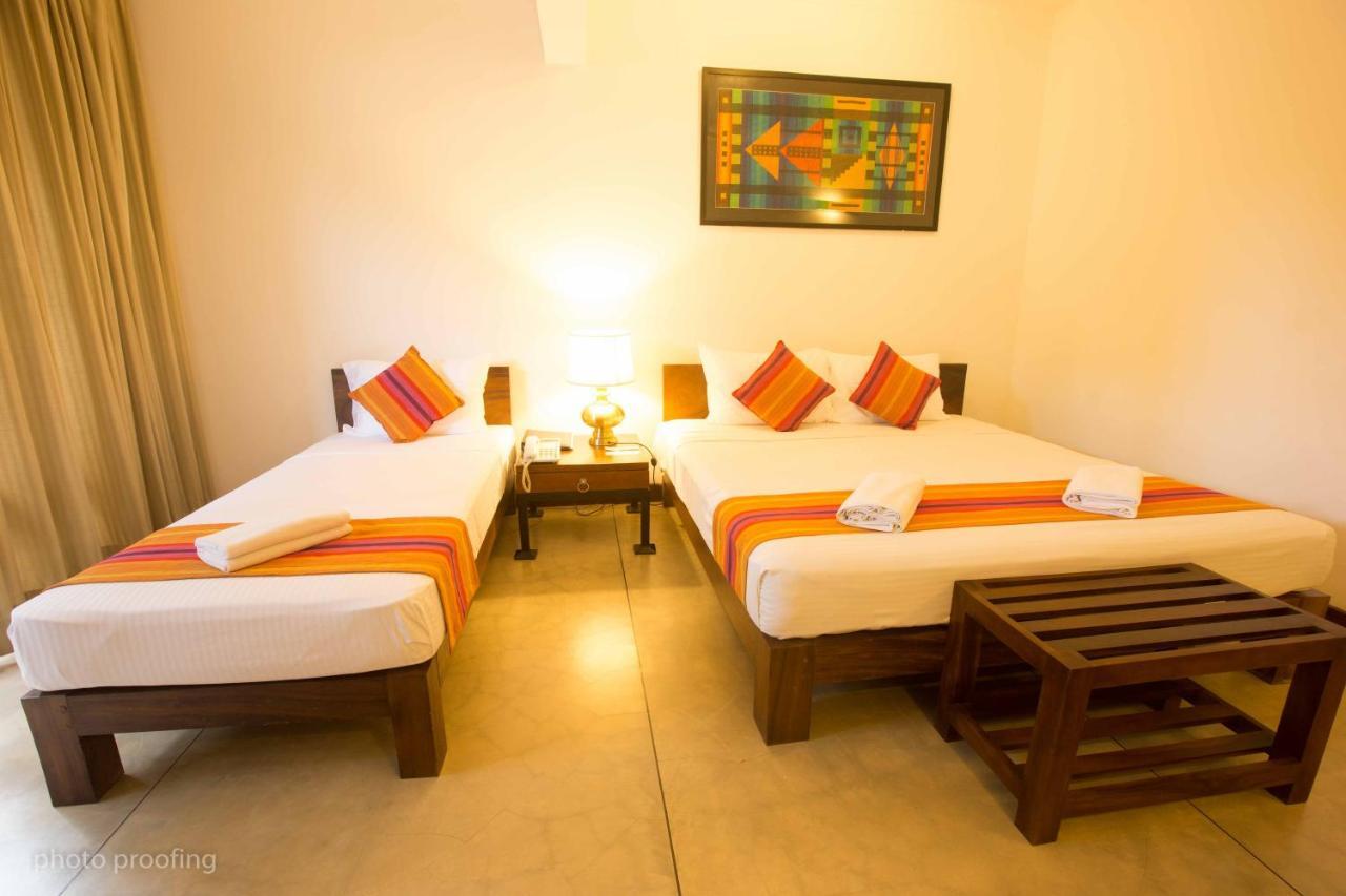 แจฟนา เฮอริเทจ โฮเต็ล Hotel จาฟนา ภายนอก รูปภาพ